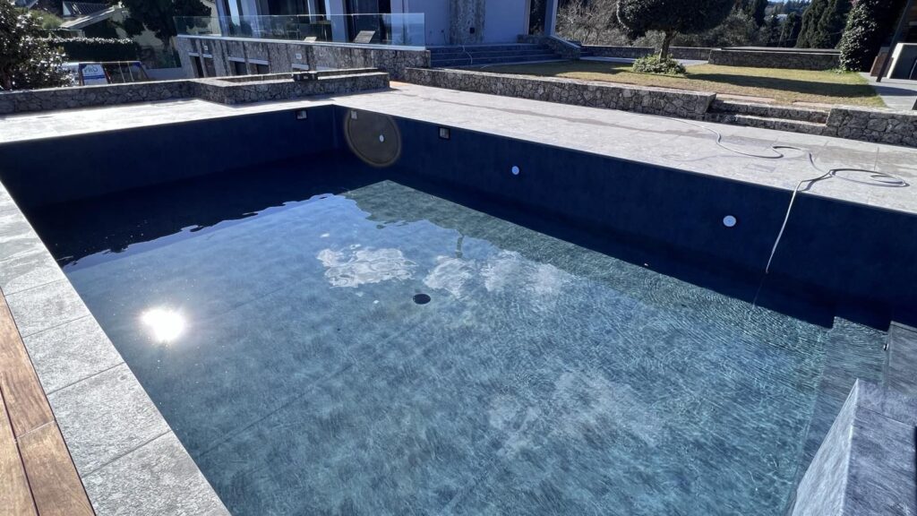 kataskevi pisinas se villa kontokali kekryra 53 472